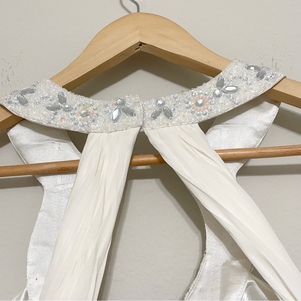 AIDAN MATTOX SILK IVORY BEADED KEYHOLE NECK EVENING GOWN SIZE 6 - Picture 7 of 13